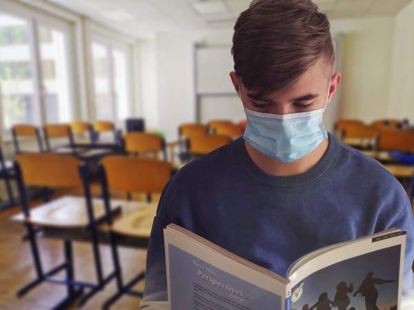 MD News Daily- Mask Associated Dry Eye (MADE) Complains Rises With Use of Face Mask MD News Daily- Mask Associated Dry Eye (MADE) Complains Rises With Use of Face Mask