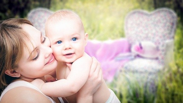 MD News Daily - Joint Study Finds Parental Touch Reduces Babies’ Response to Pain MD News Daily - Joint Study Finds Parental Touch Reduces Babies’ Response to Pain