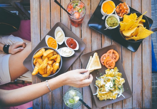 MD News Daily - 4 Unhealthy Eating Habits You Should Stop Doing MD News Daily - 4 Unhealthy Eating Habits You Should Stop Doing
