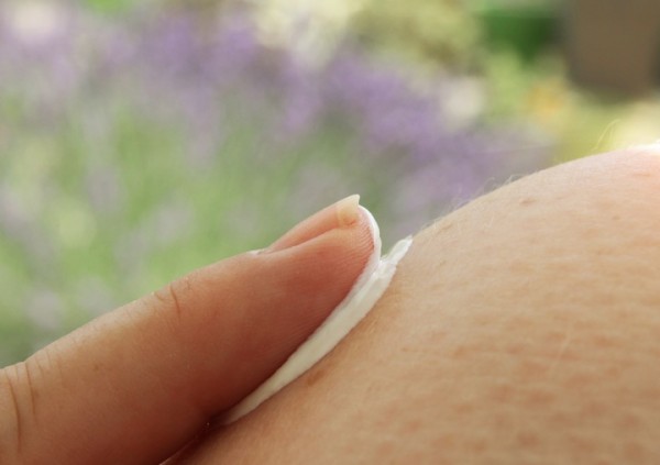 MD News Daily - Dry Skin During Menopause: Here are 5 Natural Ways to Avoid It MD News Daily - Dry Skin During Menopause: Here are 5 Natural Ways to Avoid It