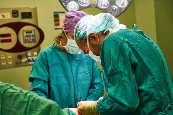 MD News Daily - Technically-Skilled Surgeons Improve Colon Cancer Survival by 70 Percent, Study Finds MD News Daily - Technically-Skilled Surgeons Improve Colon Cancer Survival by 70 Percent, Study Finds