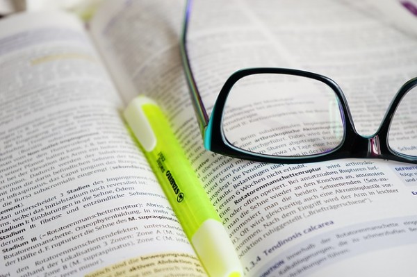 Glasses Read Learn Book Text Highlighter Pen