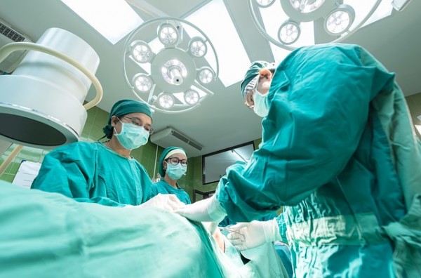 Kidney transplant surgery 